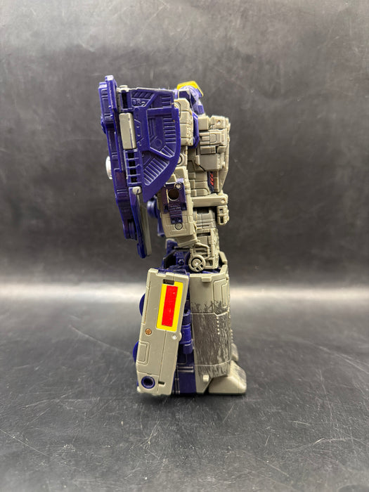 Transformers Generations Siege WFC-S51 Astrotrain