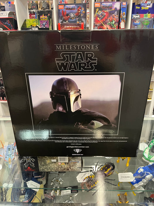 Star Wars Milestones Mandalorian and Grogu 1:6 Scale Statue (332/1000)