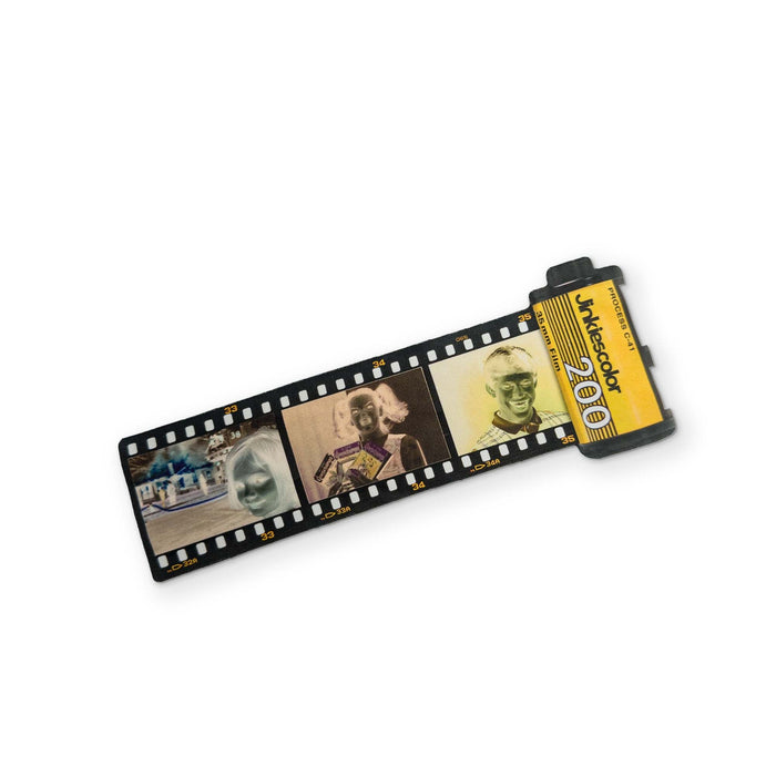 Jinkies-A ROLL OF FILM YOU CAN CLEAN YOUR GLASSES WITH