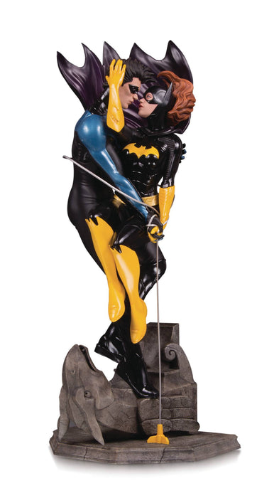 DC Designer Series Nightwing & Batgirl By Sook Statue