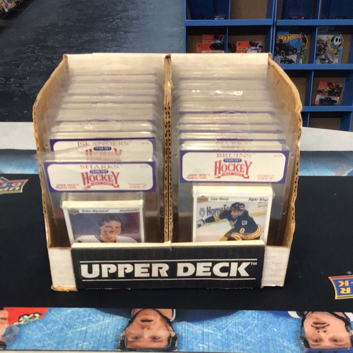 Upper Deck Hockey Team Cards