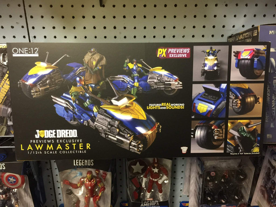 One-12 Coll Judge Dredd W/Bike Exlusive  Box Set