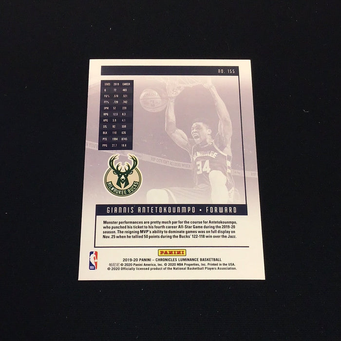 2019-20 Panini Chronicles #155 Giannis Antetokounmpo/Luminance