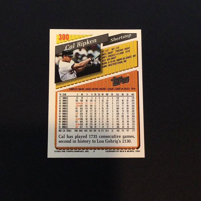 1993 Topps Gold #300 Cal Ripken