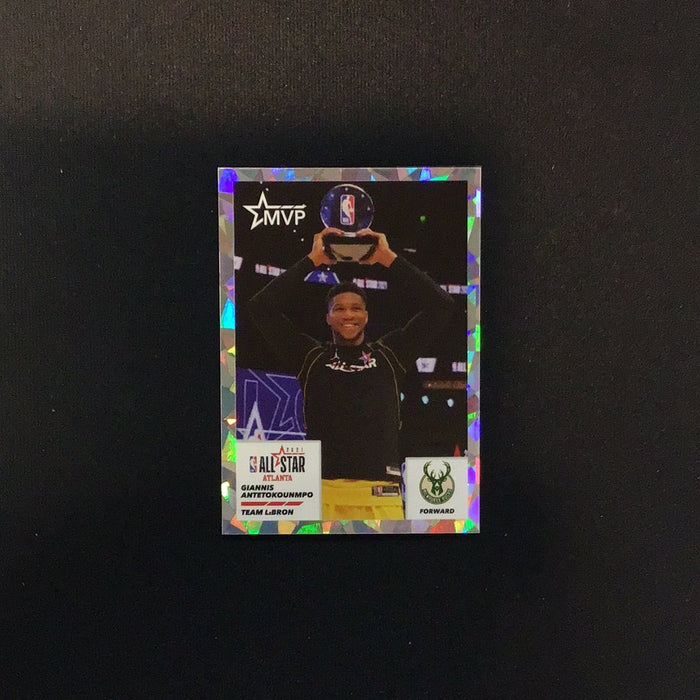 2021-22 Panini Stickers #25 Giannis Antetokounmpo FOIL/ASG MVP