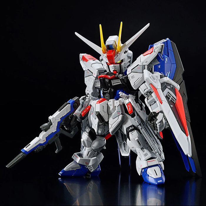 MGSD Freedom Gundam "Mobile Suit Gundam Seed", Bandai Spirit Master Grade SD (Gundam Model Kit)