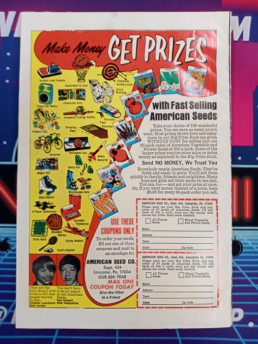 Superman Family #164 (Super Spectacular)