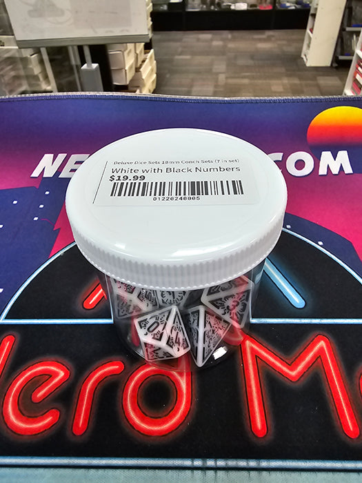 Deluxe Conch Dice 18mm White with Black Numbers