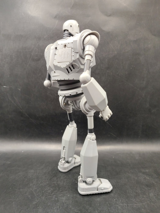 Diamond Select Iron Giant w/ light up eyes