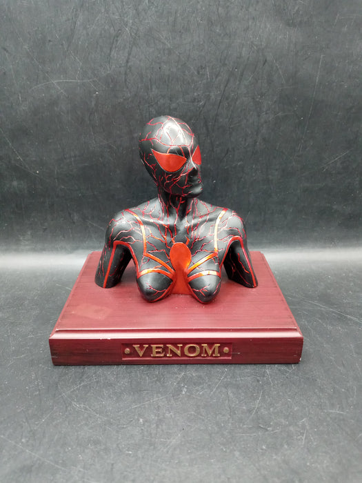 Dynamic Forces Earth X Venom Bust (Red/Black)
