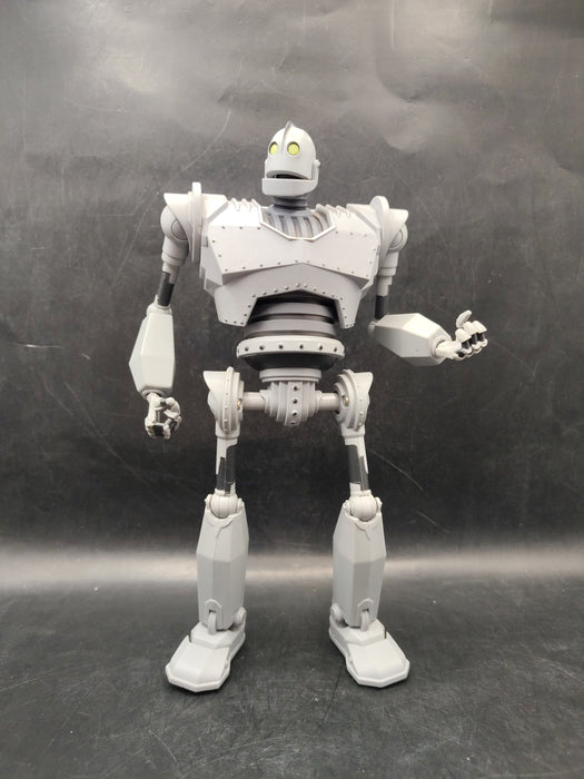 Diamond Select Iron Giant w/ light up eyes
