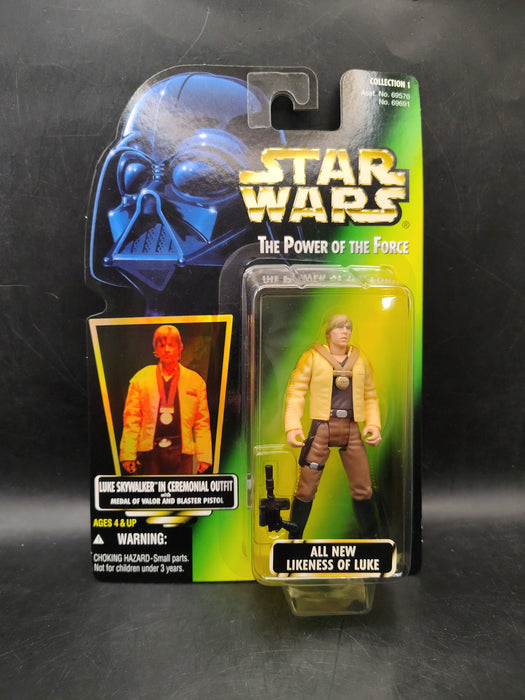 Star Wars POTF Luke Skywalker in Ceremonial Outfit With Medal of Valor & Blaster Pistol