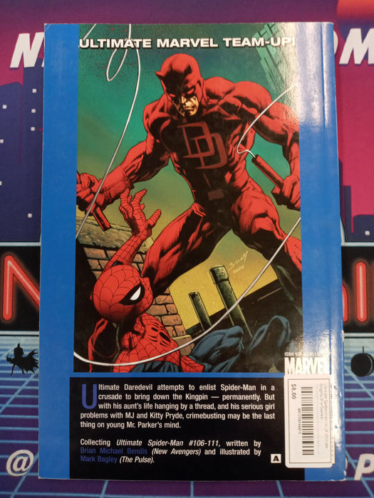 Ultimate Spider-man Vol 18 Ultimate Knights (Pre Owned)