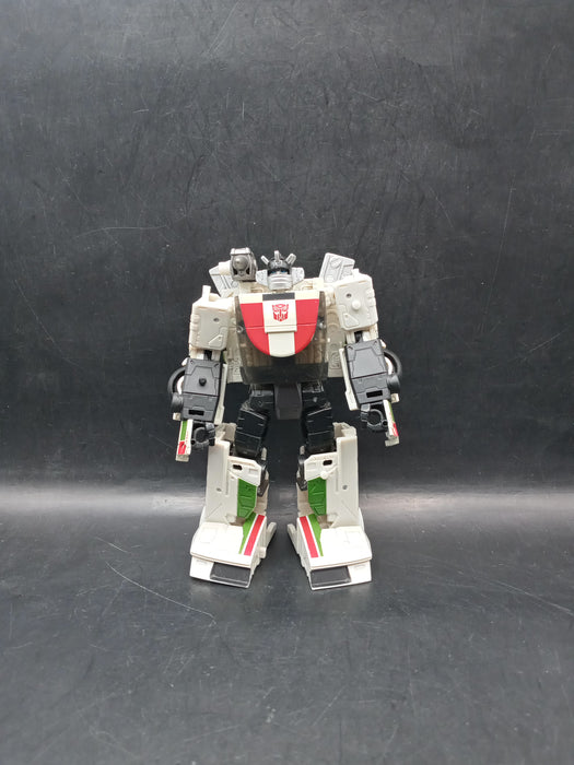 Transformers Generations War for Cybertron: Earthrise DLX Wheeljack