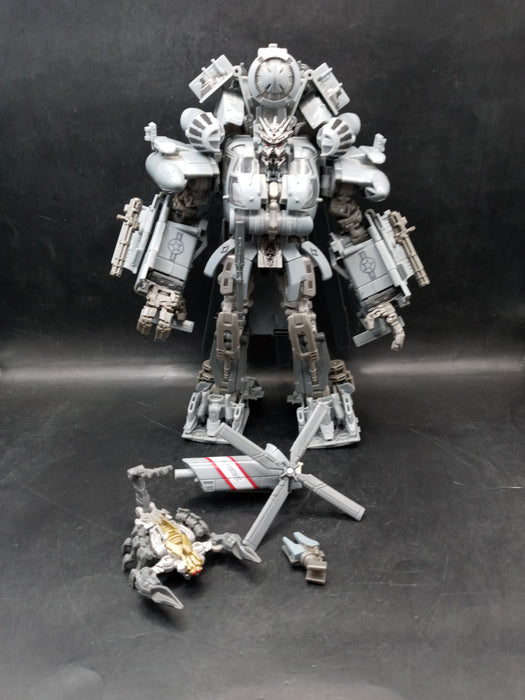 Transformers Studio Series Leader Class - Blackout