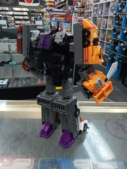 Transformers Legacy Evolution Stunticon Menasor