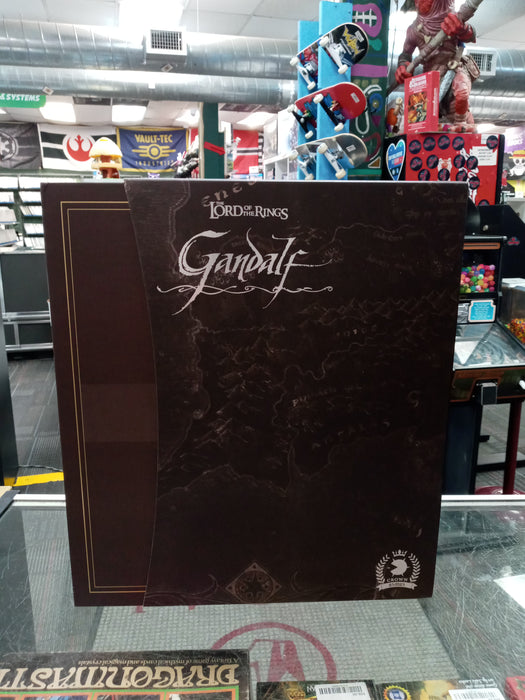 Asmus Crown Series LOTR 1/6th Scale Gandalf The Grey