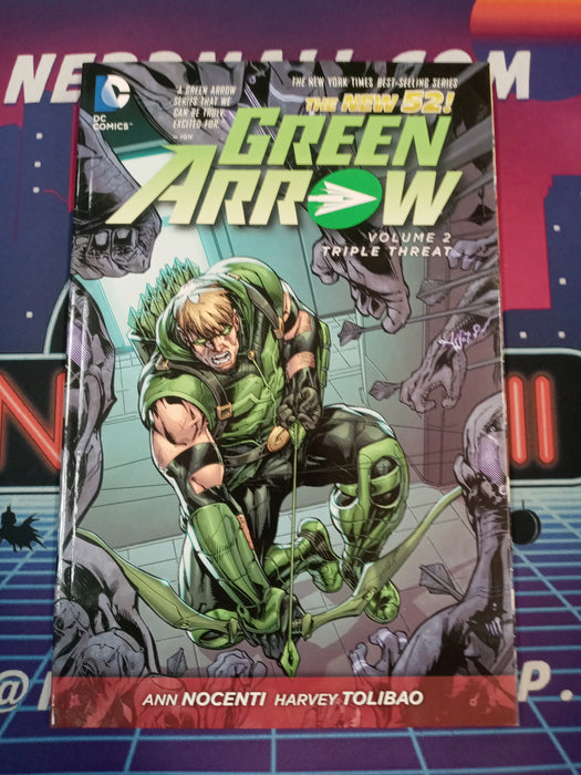 Green Arrow Vol 2 Triple Threat TPB 2013 (Pre Owned)