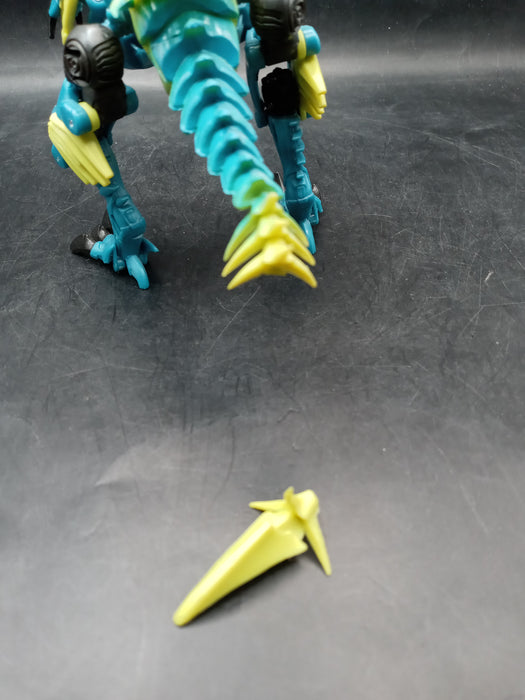 Transformers Age of Extinction Generations Deluxe Class Dinobot Slash Figure