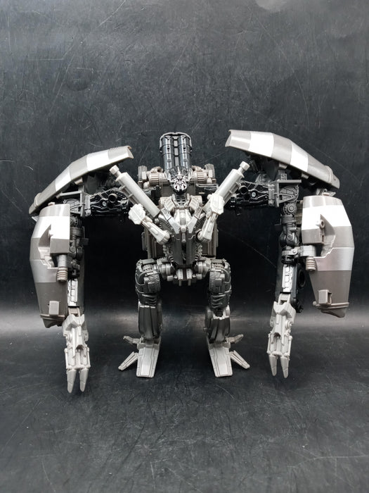 Transformers Studio Series Constructicon Mixmaster