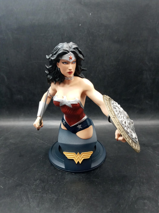 DC Collectibles Wonder Woman Bust