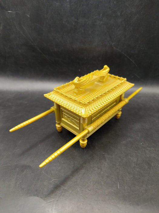 Hasbro Indiana Jones Adventure Series Ark of the Covenant BAF