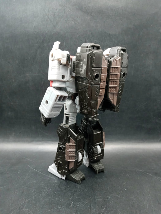 Transformers War for Cybertron - Earthrise Voyager Class: Megatron