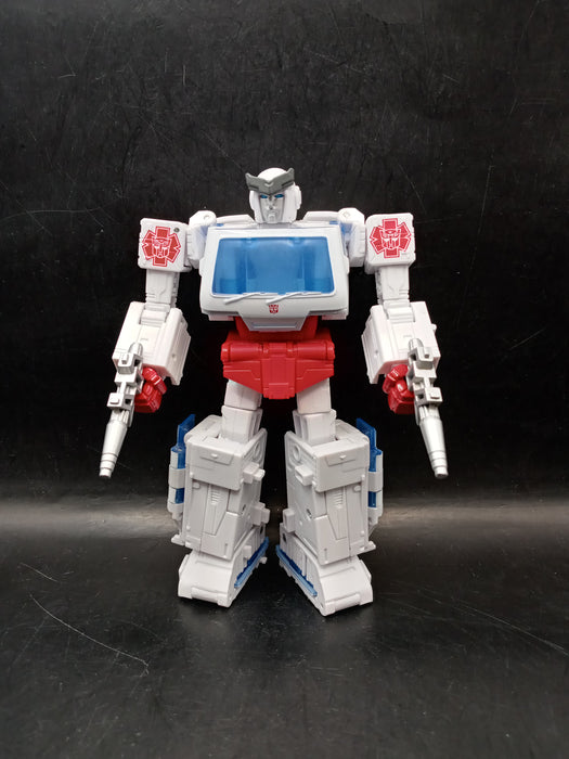 Transformers Studio Series 86 Voyager Autobot Ratchet