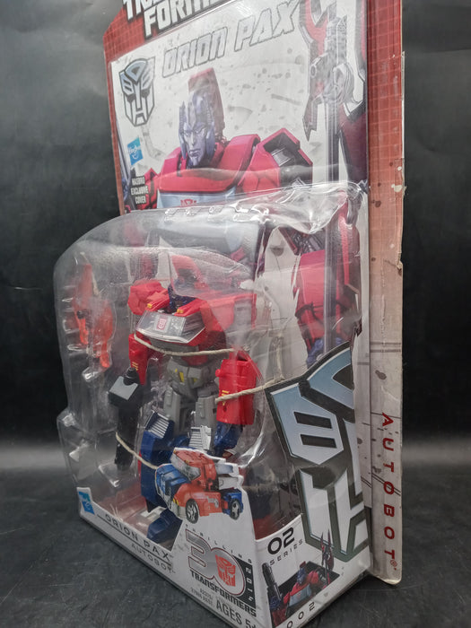 Transformers Generations Orion Pax with Comic Book