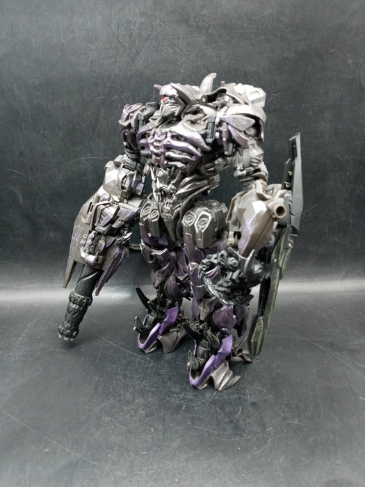Transformers Studio Series Leader Class - Shockwave