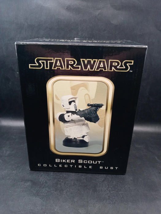 Darkhorse Deluxe Gentle Giant Biker Scout Collectible Bust