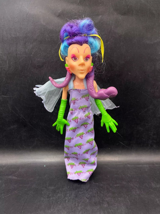 1982 Kenner Strawberry Shortcake Friendly Foes Sour Grape