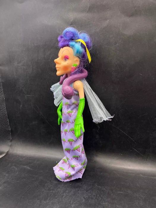 1982 Kenner Strawberry Shortcake Friendly Foes Sour Grape