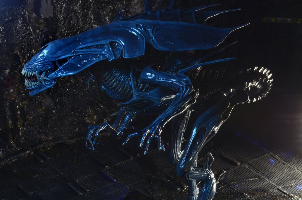 Aliens - Ultra Deluxe Action Figure - Alien Queen