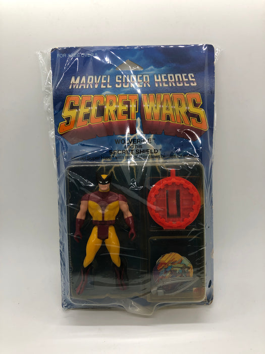Marvel Super Heroes Secret Wars- Wolverine and his Secret Shield