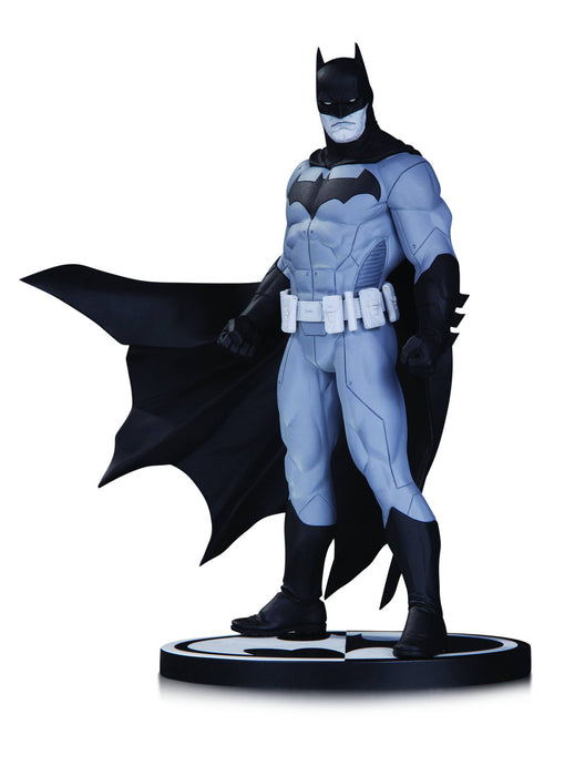 Batman Black & White Statue By Jason Fabok