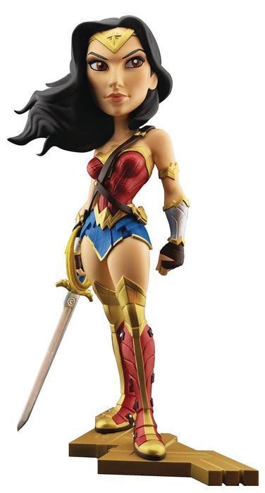 Gal Gadot as Wonder Woman 7In Vinyl Figure