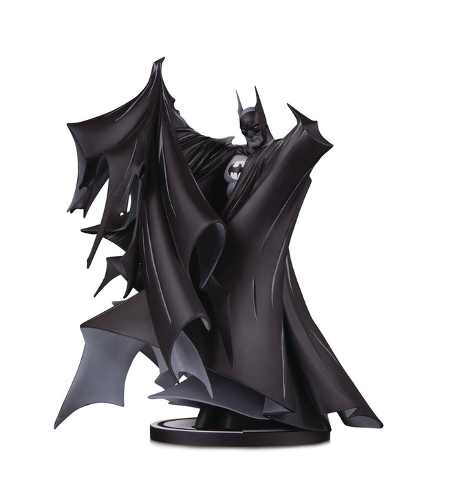 Batman Black & White Statue By Todd Mcfarlane