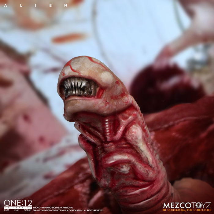 Mezco One-12 Collective Alien DLX Edition