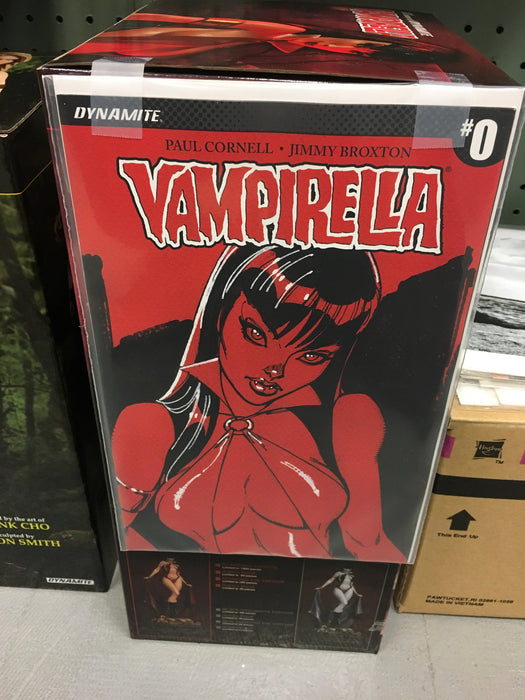Women Dynamite Vampirella Statue Artist Proof with #0 Comic